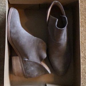 Lucky Brand Fahmida booties. Size 7.5.